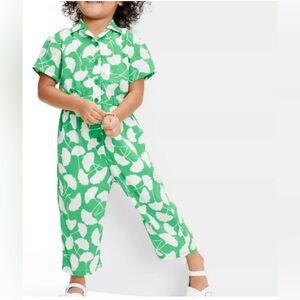 NWT! Toddler Romper green print with collar and snaps for easy changing , 3-6 mo